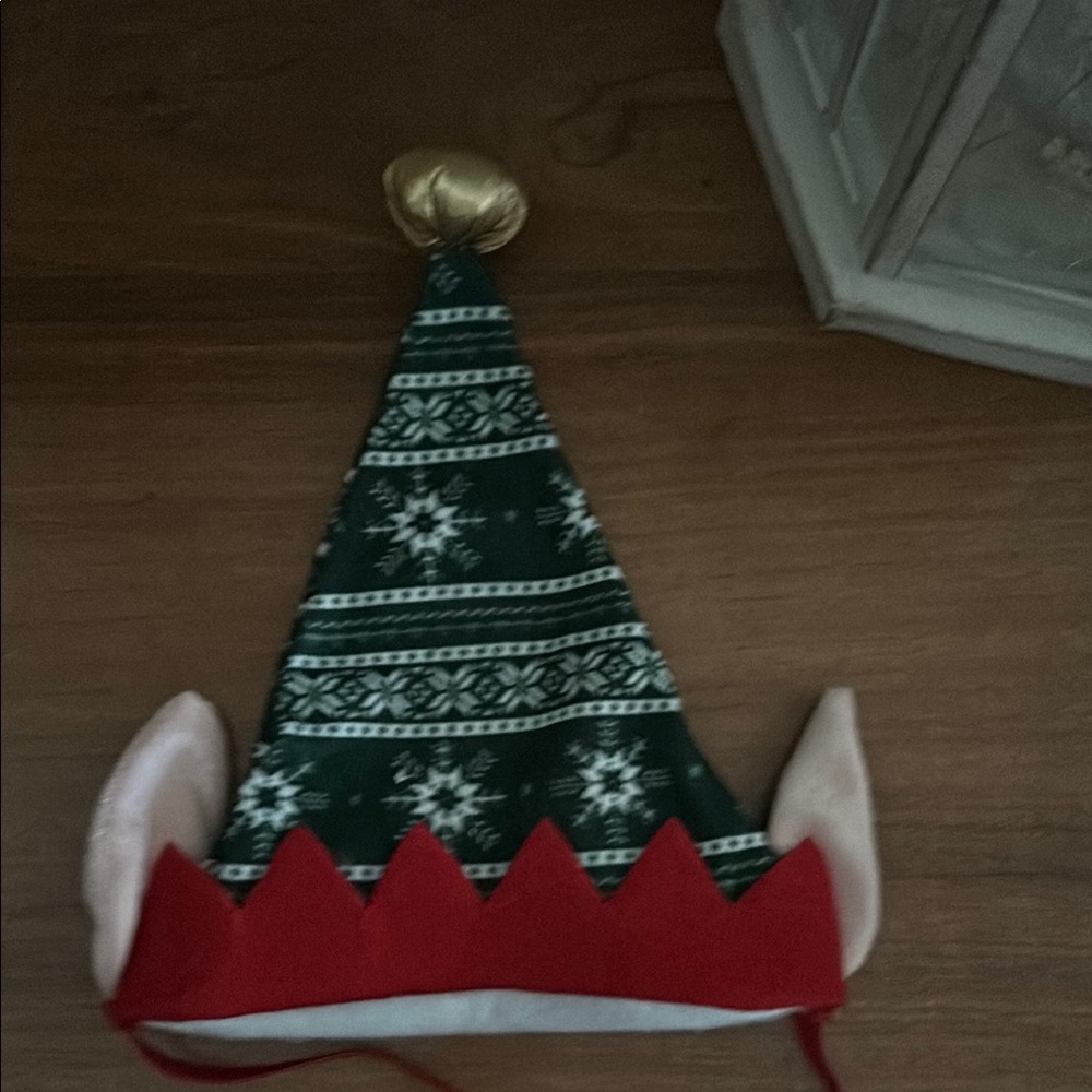 Festive dogElf Hat with Snowflake Pattern